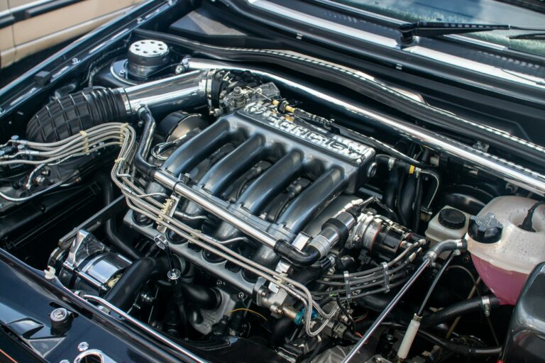 Compartiment moteur d’une voiture